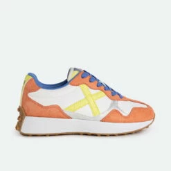 MUNICH ROAD WOMAN 41