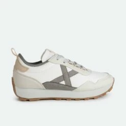 UM SKY 05 SNOW FLAKE